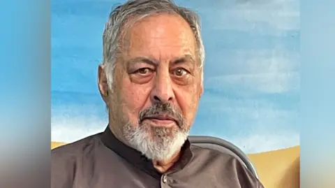 Ahmad Khan