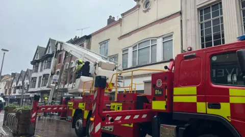 Richard Haugh/BBC The cordon being removed in Ipswich town centre