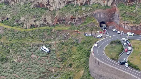 112 Canarias The bus down the ravine in San Sebastián de La Gomera