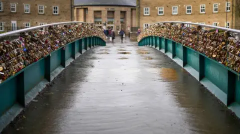 Getty Images Weir Bridge in Bakewell in December 2021