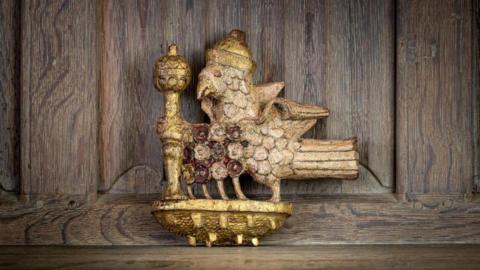 Anne boleyn wooden bird