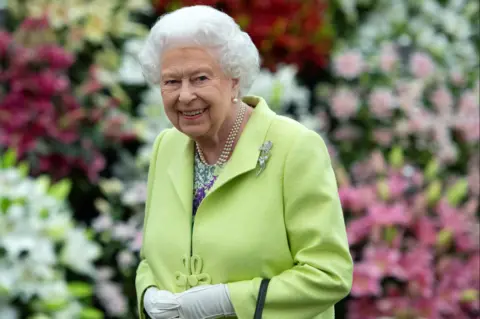 Getty Images Queen at Chelsea Flower Show in 2019