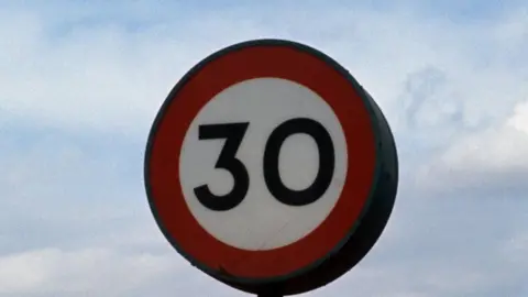30mph sign generic