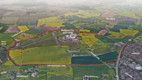 Rushcliffe Borough Council A map showing a red line around the proposed development site.