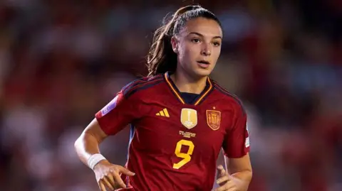 Inma Gabarro playing for Spain