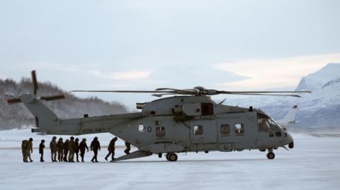 UK doubles troops in Norway to counter R