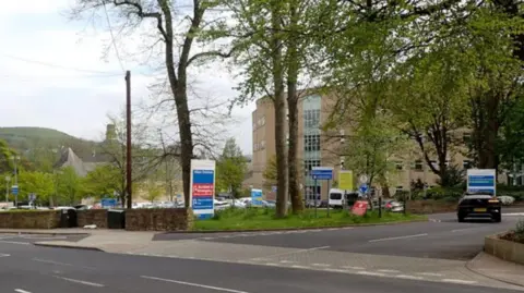 Habiloid/Geograph Calderdale Royal Hospital