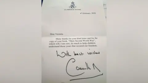 PA Media A photograph of a letter from the Queen