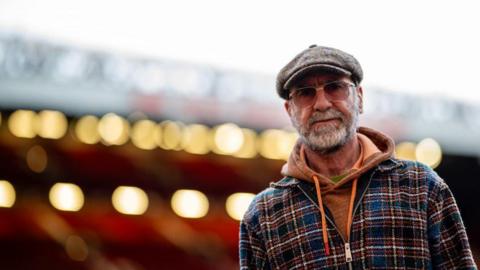 Cantona criticises Ratcliffe's vision for United - 2