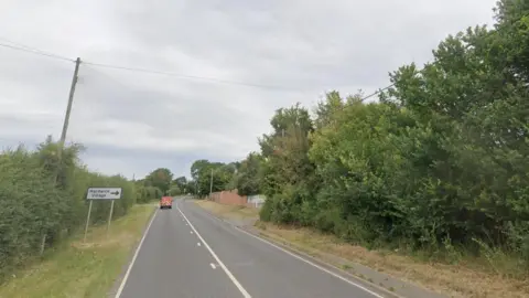 The A413 near Hardwick, Buckinghamshire