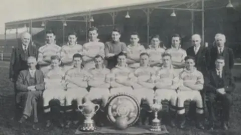 Belfast Celtic Society The treble winning 1936/37 team