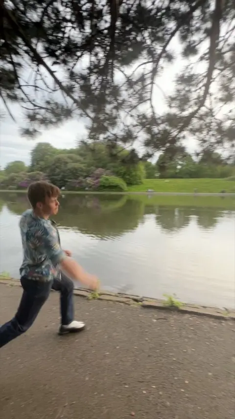 Stone skimmer