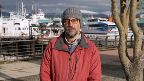 BBC Mundo correspondent Matias Zibell in Ushuaia