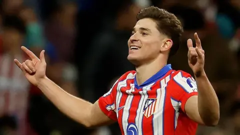 Julian Alvarez celebrating 