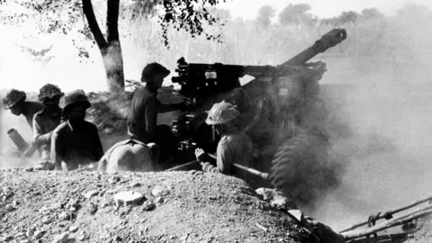 Getty Images Soldiers of the Indian Army shot at Palistani positions, on December 15, 1971 during the 1971 Indo-Pakistani War. 