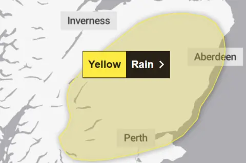 Met Office A map of Scotland show the yellow weather warning area.