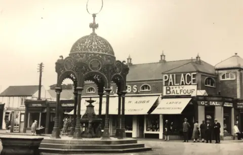 March and Distict Museum Black and white photo from 1929 of the iconic March water feature under the domed Coronation structure.