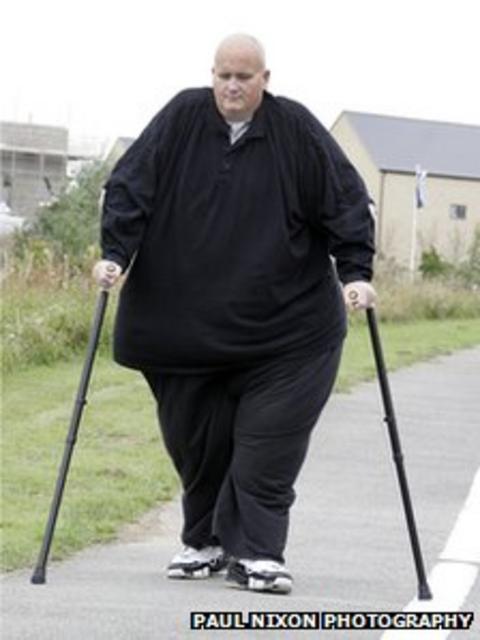 'World's fattest man' Paul Mason looks to the future - BBC News