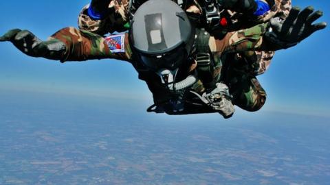 woodcock skydiver completes 000ft