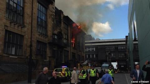 Glasgow School Of Art Fire Crews Battle To Save Building BBC News    75059575 Fire Glasgow 