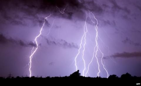 Germany storms: Six dead in North Rhine-Westphalia - BBC News