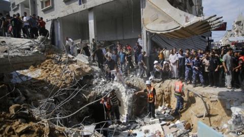 Gaza Air Strikes 'kill Five' As Rockets Hit Israel - BBC News