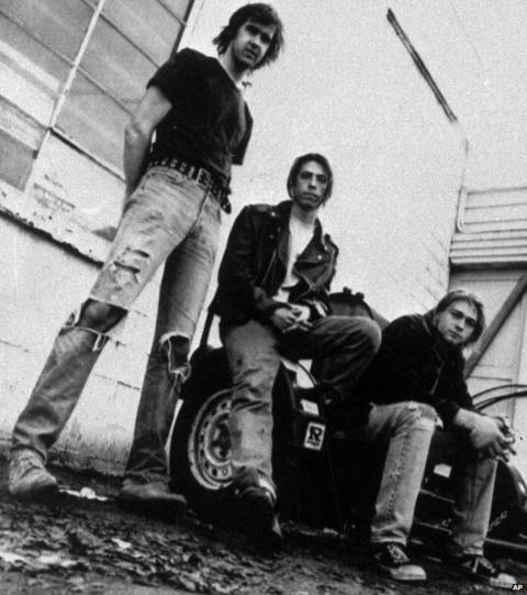 Nirvana: 25 Years Since First UK Gig In Newcastle - BBC News