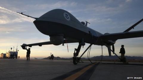 US-Mexico border 'patrolled by drones' - BBC News