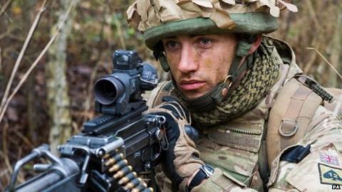 British army in Nato Black Eagle exercise - BBC News