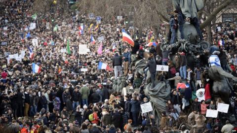 Charlie Hebdo: Paris Rally After France Attacks - BBC News