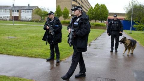 marsh luton attacker officers patrolling lewsey