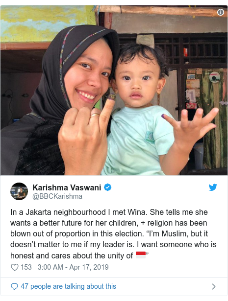 Twitter post by @BBCKarishma: In a Jakarta neighbourhood I met Wina. She tells me she wants a better future for her children, + religion has been blown out of proportion in this election. “I’m Muslim, but it doesn’t matter to me if my leader is. I want someone who is honest and cares about the unity of 🇮🇩” 
