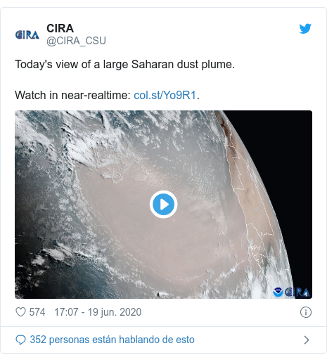 Publicación de Twitter por @CIRA_CSU: Today's view of a large Saharan dust plume. Watch in near-realtime  . 