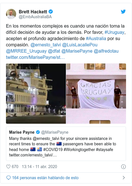 Publicación de Twitter por @EmbAustraliaBA: En los momentos complejos es cuando una nación toma la difícil decisión de ayudar a los demás. Por favor, #Uruguay, acepten el profundo agradecimiento de #Australia por su compasión. @ernesto_talvi @LuisLacallePou @MRREE_Uruguay @dfat @MarisePayne @alfredotau  