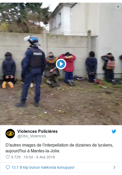 @Obs_Violences tarafından yapılan Twitter paylaşımı: D'autres images de l'interpellation de dizaines de lycéens, aujourd'hui à Mantes-la-Jolie. 