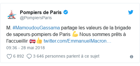 Twitter publication par @PompiersParis: M. #MamoudouGassama partage les valeurs de la brigade de sapeurs-pompiers de Paris 💪 Nous sommes prêts à l'accueillir 🚒👍 
