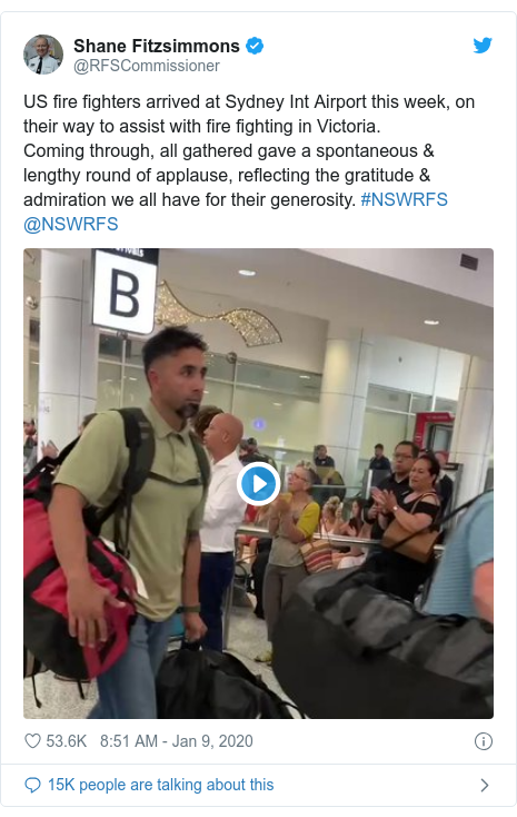 Twitter post by @RFSCommissioner: US fire fighters arrived at Sydney Int Airport this week, on their way to assist with fire fighting in Victoria.Coming through, all gathered gave a spontaneous & lengthy round of applause, reflecting the gratitude & admiration we all have for their generosity. #NSWRFS @NSWRFS 