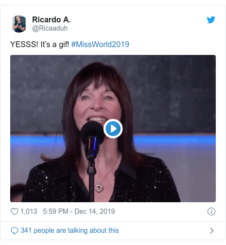 Twitter post by @Ricaaduh: YESSS! It’s a gif! #MissWorld2019 