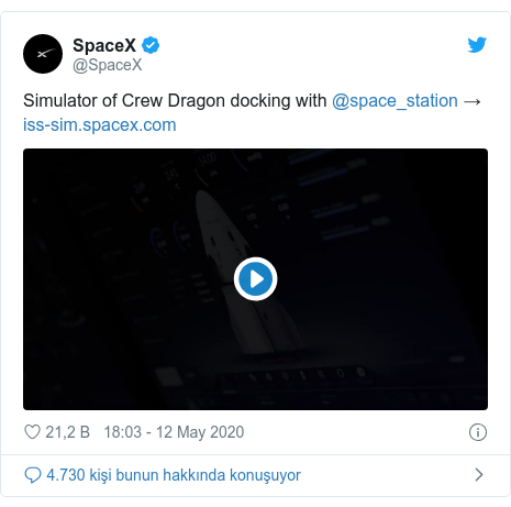 @SpaceX tarafından yapılan Twitter paylaşımı: Simulator of Crew Dragon docking with @space_station →  