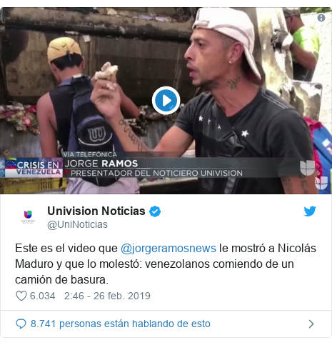Publicación de Twitter por @UniNoticias: Este es el video que @jorgeramosnews le mostró a Nicolás Maduro y que lo molestó  venezolanos comiendo de un camión de basura. 