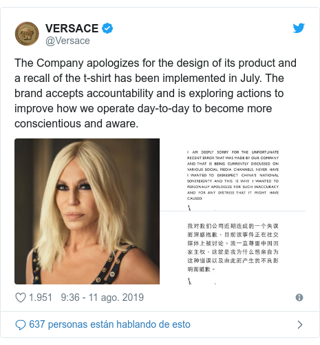 Publicación de Twitter por @Versace: The Company apologizes for the design of its product and a recall of the t-shirt has been implemented in July. The brand accepts accountability and is exploring actions to improve how we operate day-to-day to become more conscientious and aware. 