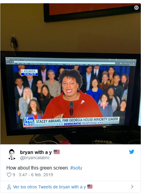 Publicación de Twitter por @bryancalabro: How about this green screen. #sotu 