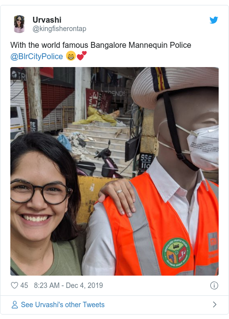 Twitter post by @kingfisherontap: With the world famous Bangalore Mannequin Police @BlrCityPolice 😁💕 