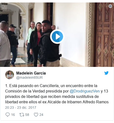 Publicación de Twitter por @madeleintlSUR: 1. Está pasando en Cancillería, un encuentro entre la Comisión de la Verdad presidida por @DrodriguezVen y 13 privados de libertad que reciben medida sustitutiva de libertad entre ellos el ex Alcalde de Iribarren Alfredo Ramos 