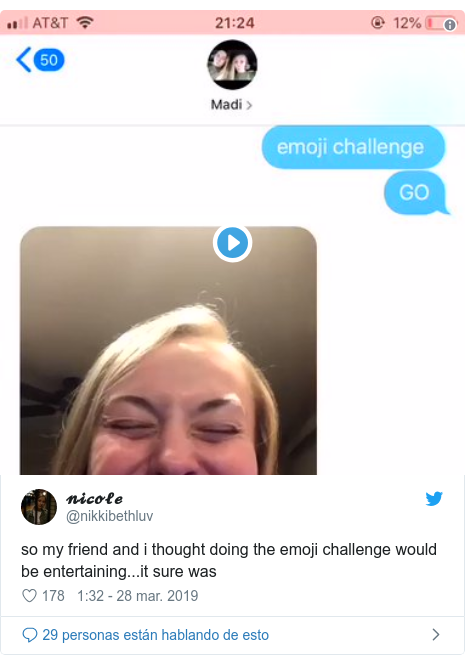 Publicación de Twitter por @nikkibethluv: so my friend and i thought doing the emoji challenge would be entertaining...it sure was 