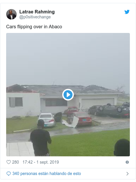 Publicación de Twitter por @p0sitivechange: Cars flipping over in Abaco 