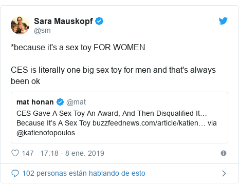 Publicación de Twitter por @sm: *because it's a sex toy FOR WOMENCES is literally one big sex toy for men and that's always been ok 