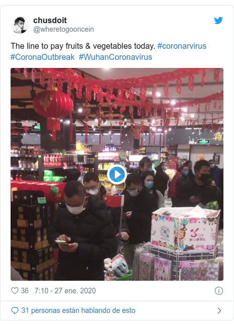 Publicación de Twitter por @wheretogooncein: The line to pay fruits & vegetables today. #coronarvirus  #CoronaOutbreak  #WuhanCoronavirus 