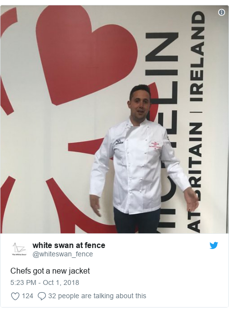 Twitter post by @whiteswan_fence: Chefs got a new jacket 
