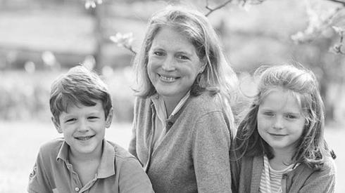 Photo of Olivia Tufnell with her children.